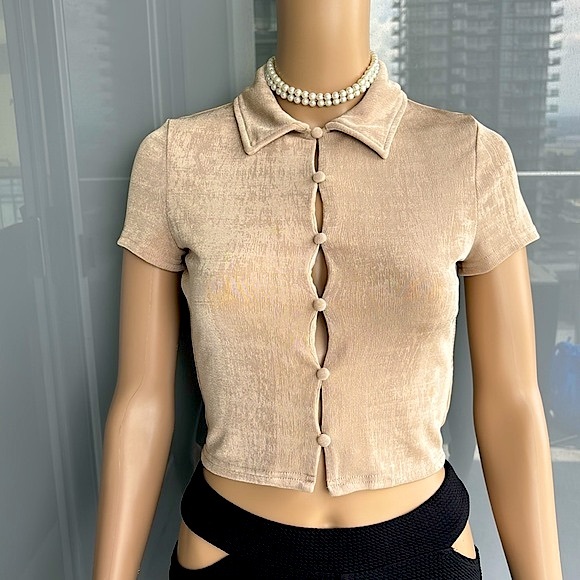Divided Button Down Cream Top - Picture 5 of 7